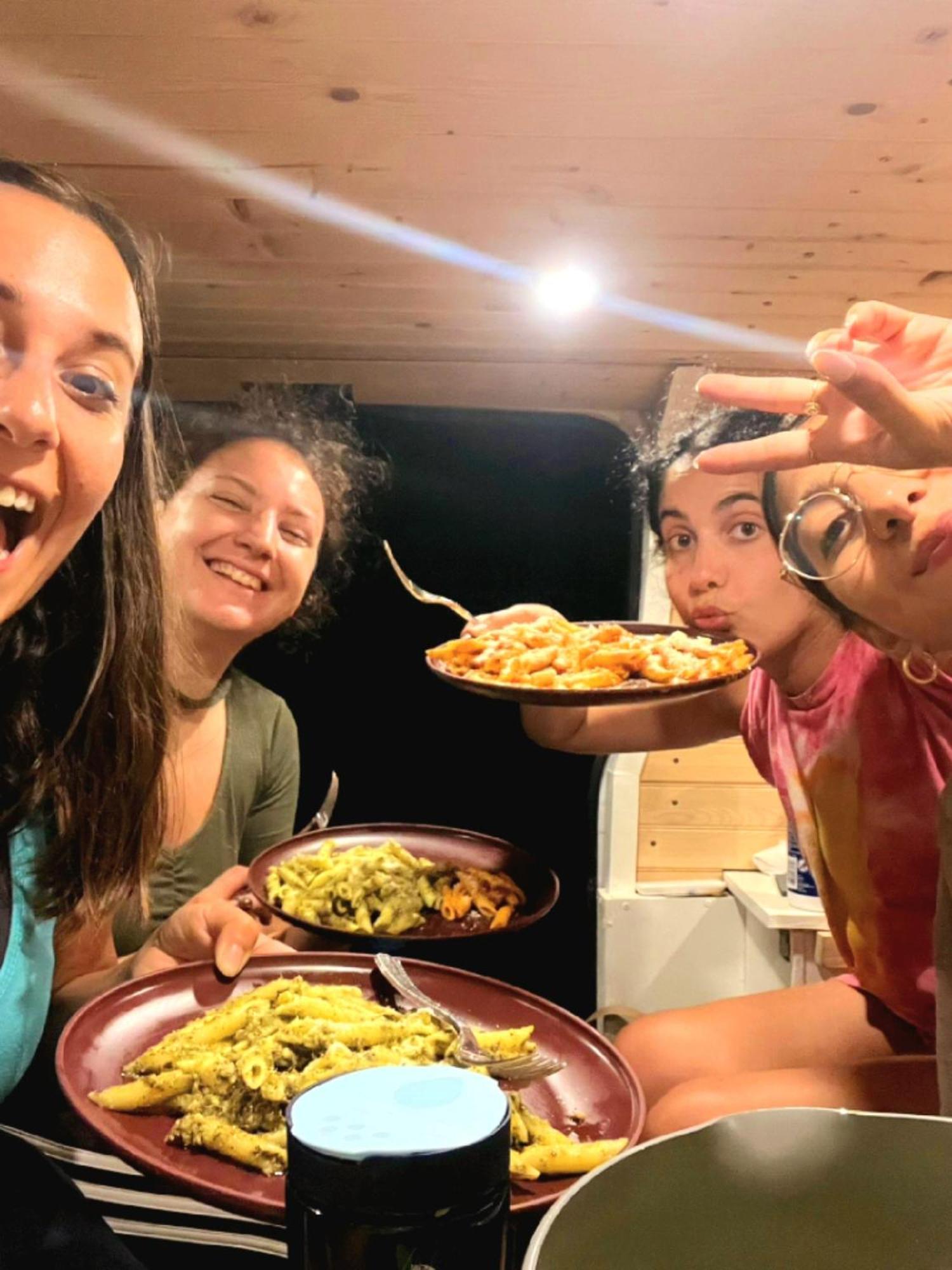 Campcar Maui Jeeps Suvs Hybrid Camper Van Rentals With Equipment And Travel Advice 卡胡卢伊 外观 照片